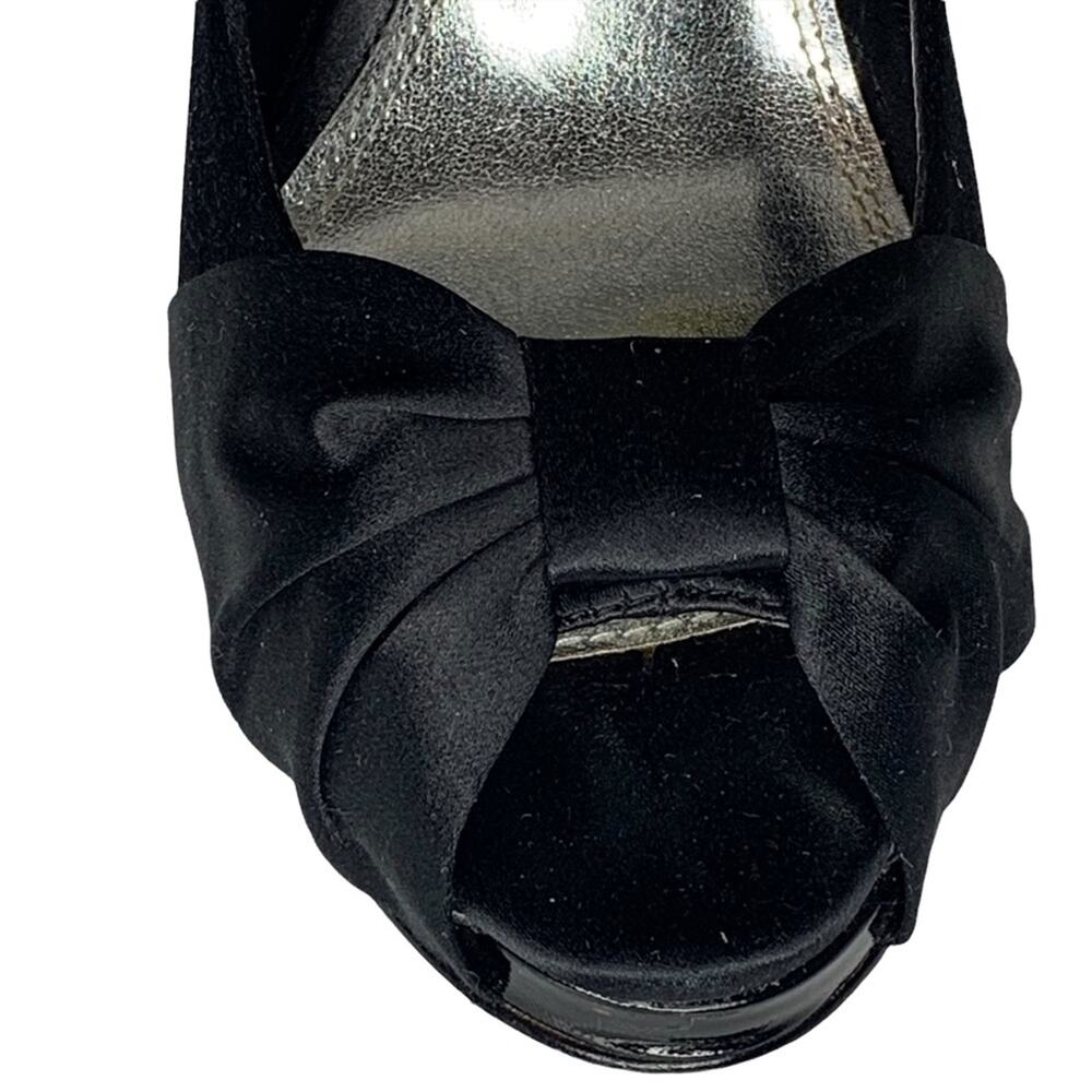 White House Black Market black satin stiletto heels 4.25" Size 8.5 M - Picture 4 of 12